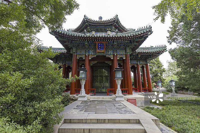 北京北海公园万佛楼遗址-妙相亭图片素材