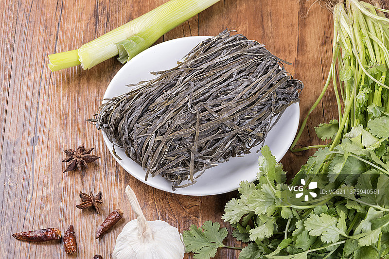 一盘干海带特写图片素材