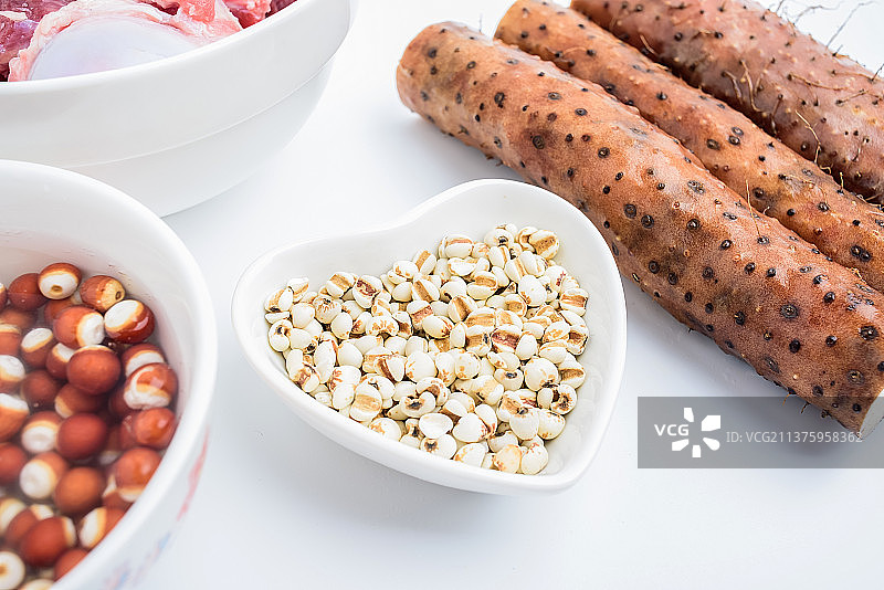 煲汤的药材-薏米图片素材