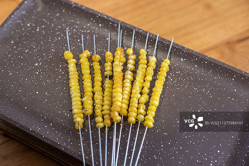 烧烤玉米粒串烧图片素材