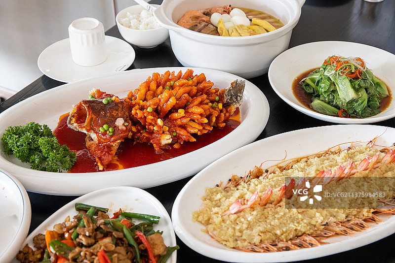 江浙菜年夜饭套餐图片素材