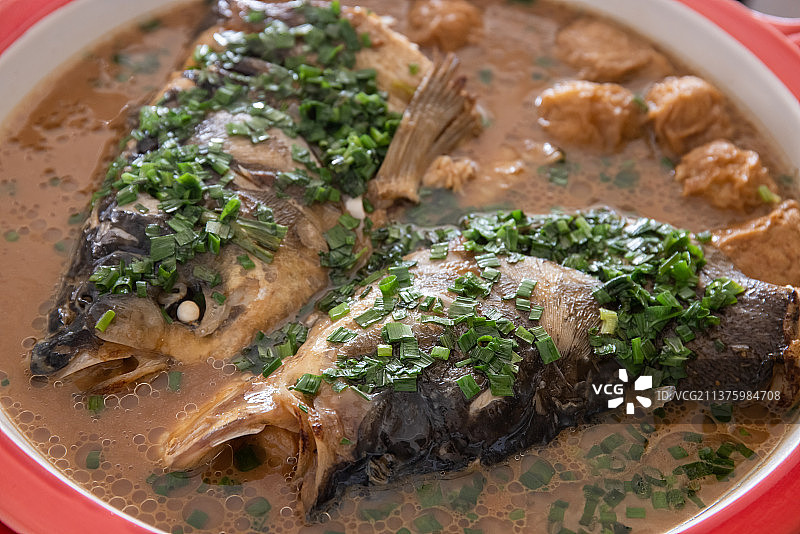 花鲢鱼头丸子汤图片素材