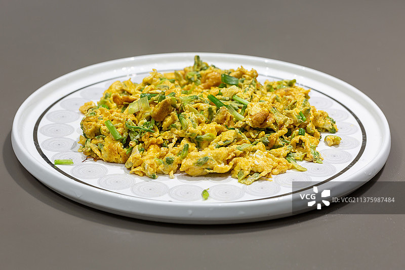 中餐美食：槐树花炒鸡蛋图片素材