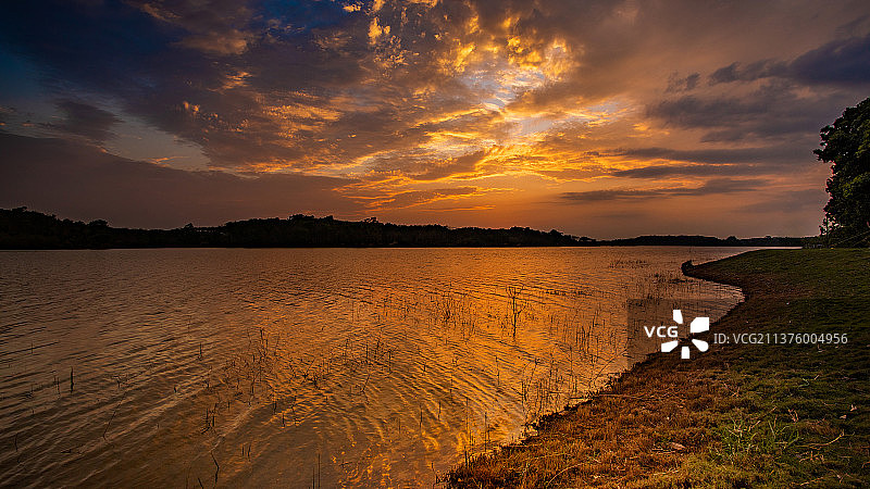 定安县的火烧云图片素材