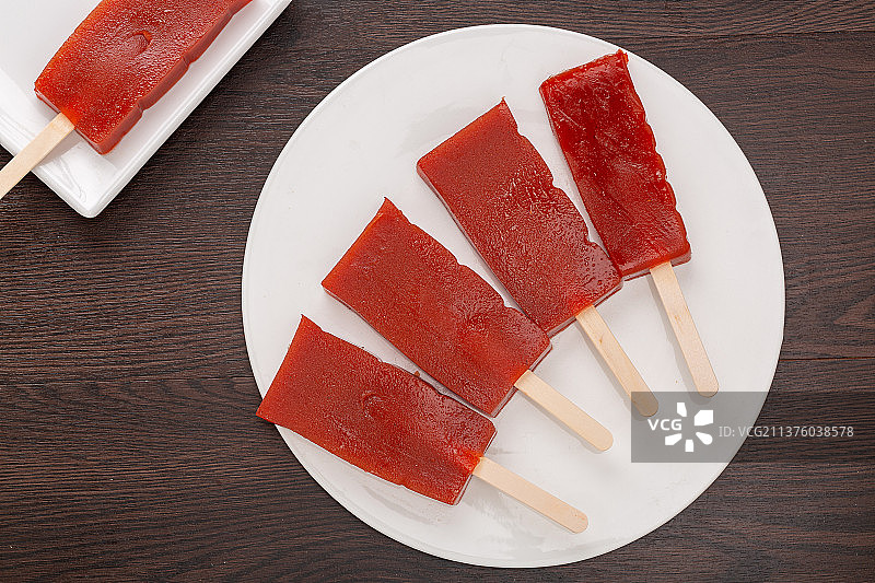 盘子里的山楂糕图片素材