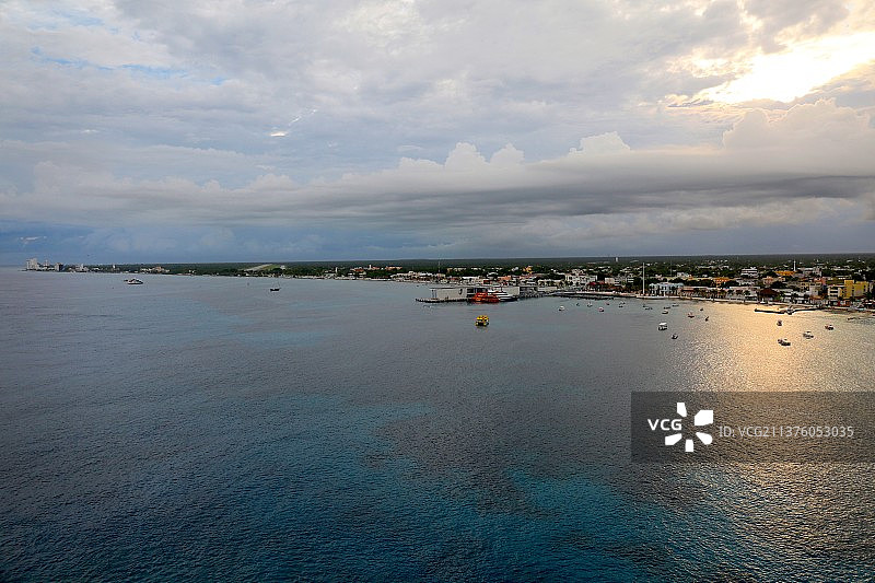 清晨，加勒比海库兹梅尔岛(Cozumel  island）图片素材