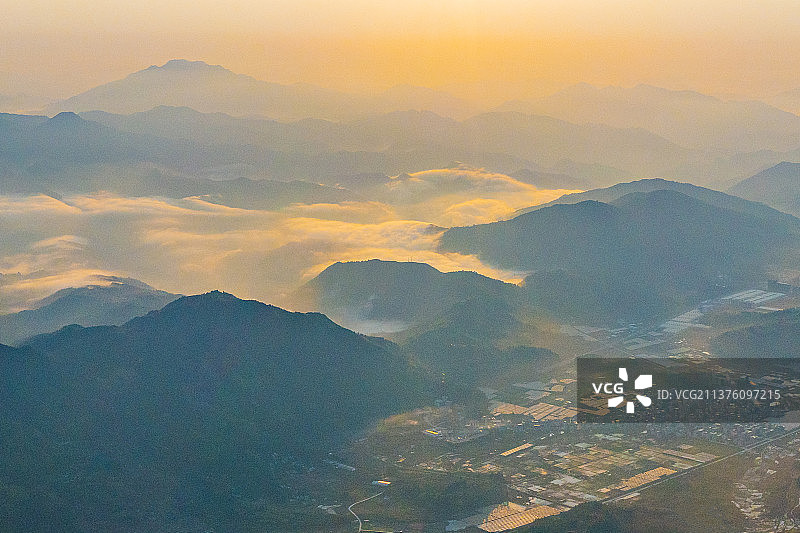 航拍山村云海美景美丽乡村自然景观图片素材