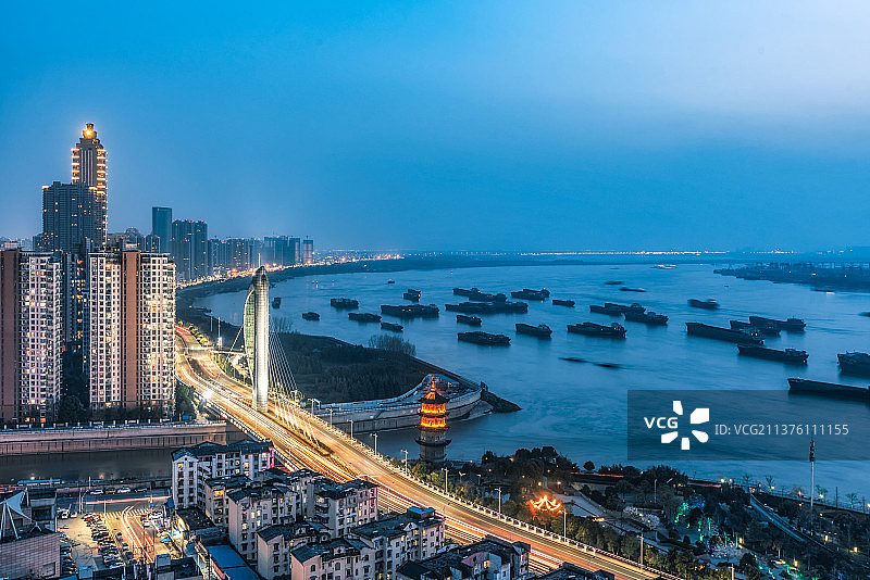 中国安徽省芜湖城市风光夜景图片素材