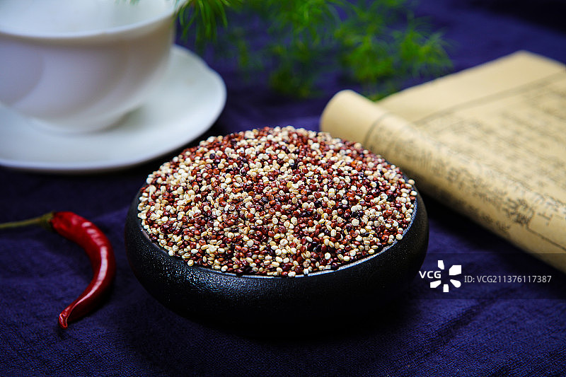 大量三色藜麦图片素材