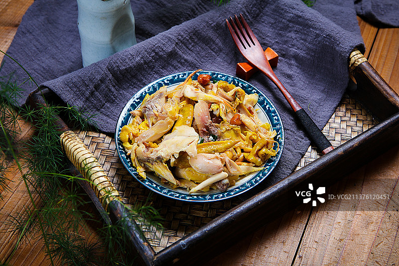 一盘手撕鸡图片素材