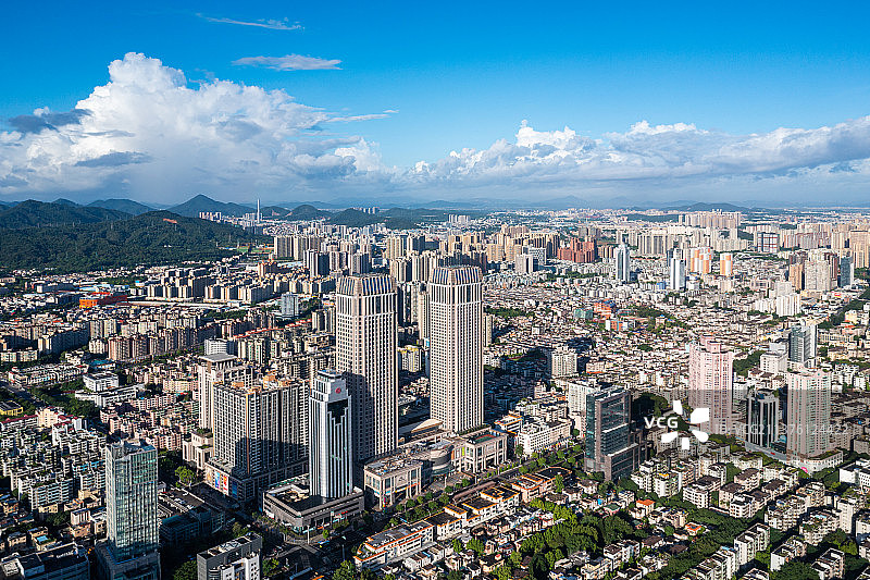 中山市利和广场双子塔城市风光航拍图片素材