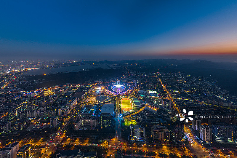 航拍杭州亚运场馆黄龙体育中心夜景图片素材