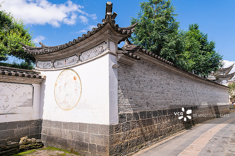 云南腾冲和顺古镇街头一角图片素材