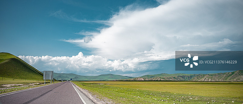 新疆独库公路图片素材