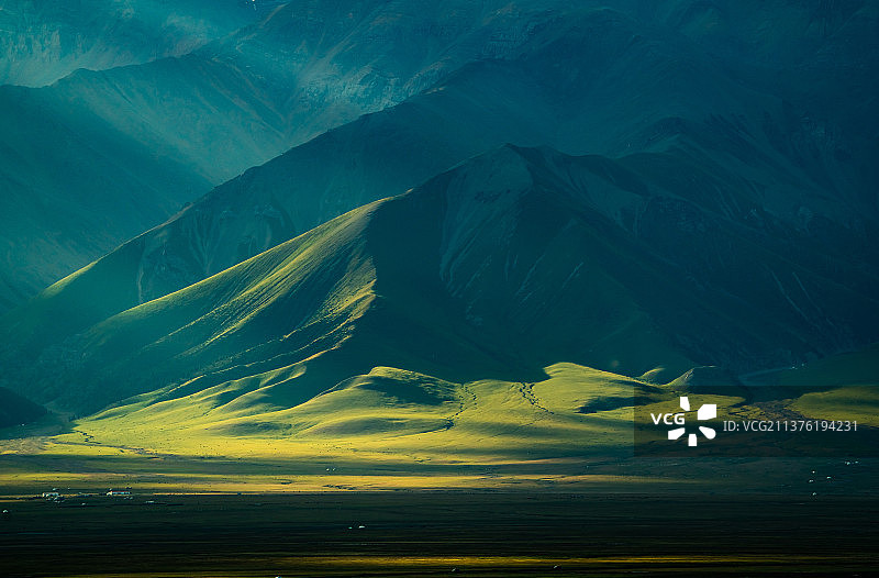 新疆赛里木湖景区图片素材