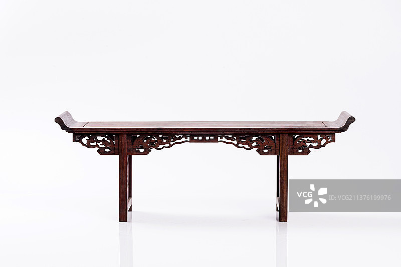 一张红木硬木条案特写图片素材