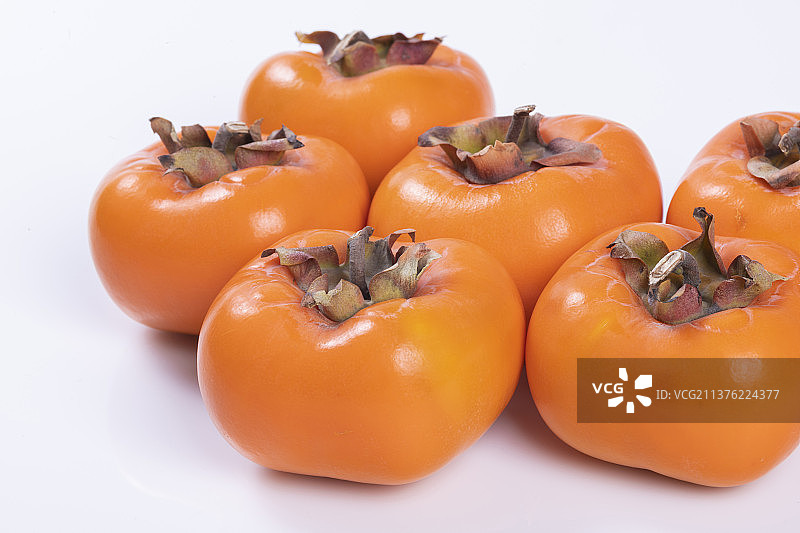 一盘脆柿子特写图片素材