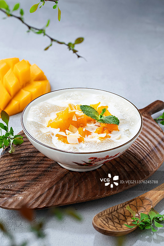 美味的手工水果红糖冰粉图片素材