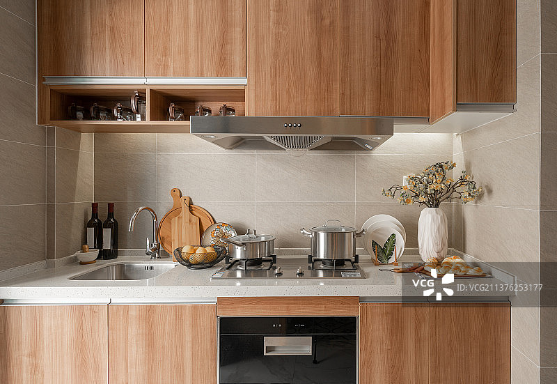 现代厨房、沙发、餐厅、窗户、明亮、宽敞、样板间、室内设计、灶具图片素材