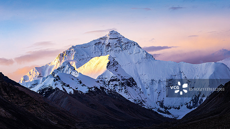 珠峰日出图片素材