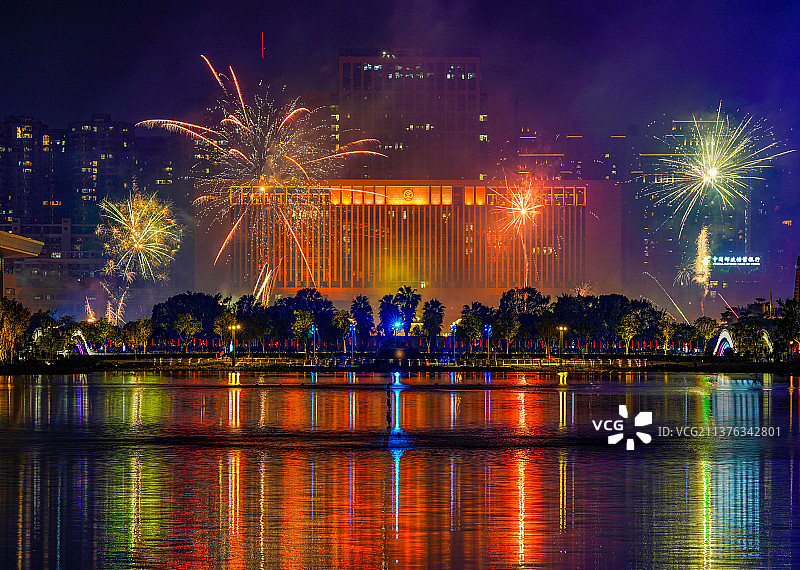 烟花秀图片素材