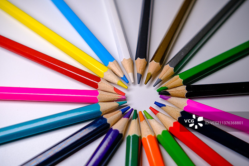 彩色铅笔图片素材