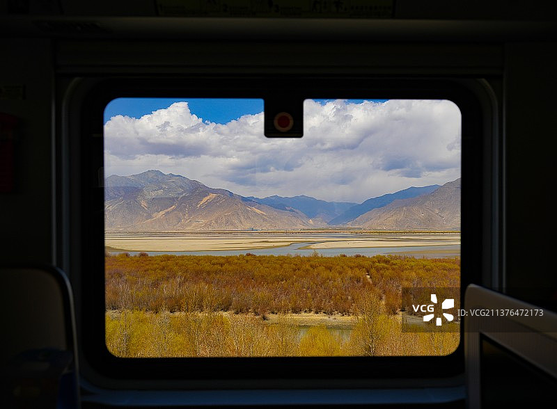 林拉铁路的窗外图片素材