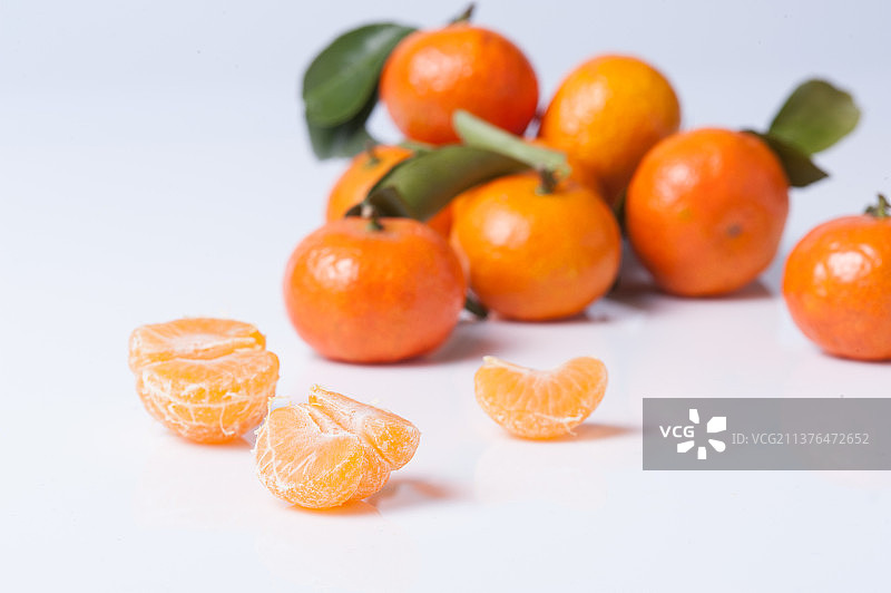 冰糖桔贡桔特写白色背景图片素材