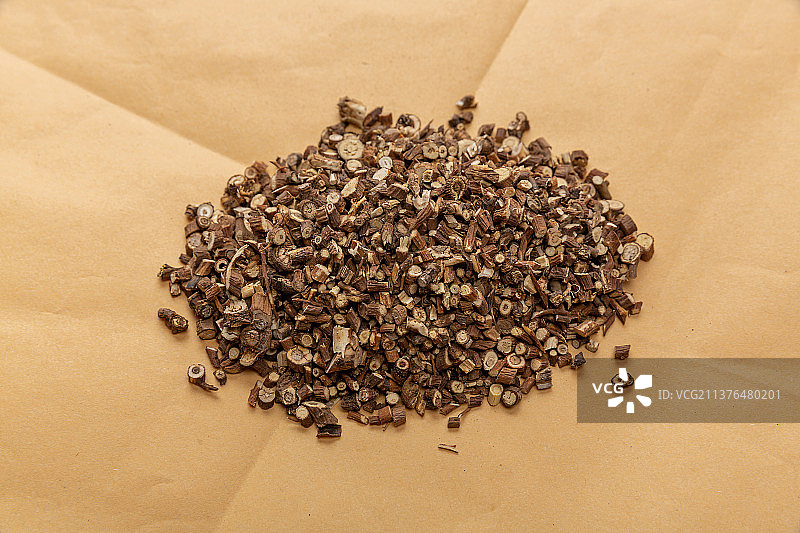 牛皮纸上的中药：柴胡图片素材