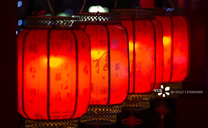 中国河南郑州新年春节元宵节夜晚风光图片素材