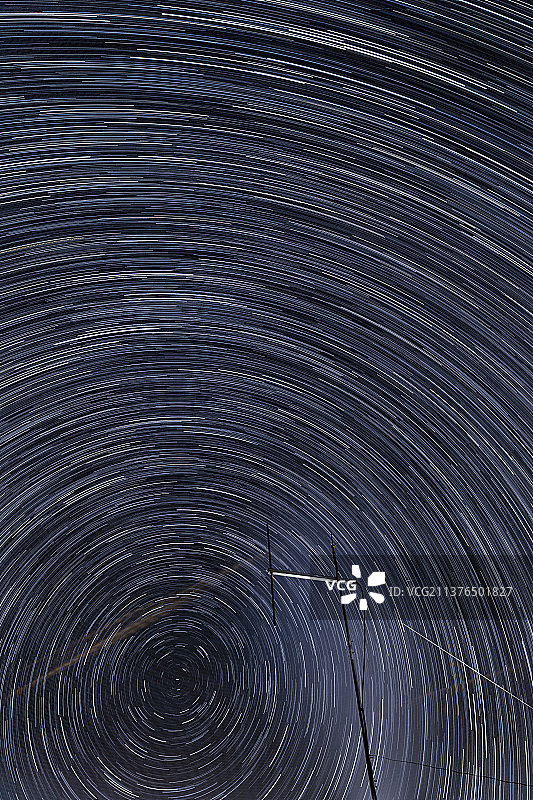 铜盘星轨图片素材