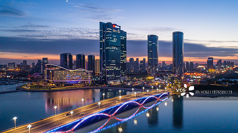 夜晚的城市图片素材