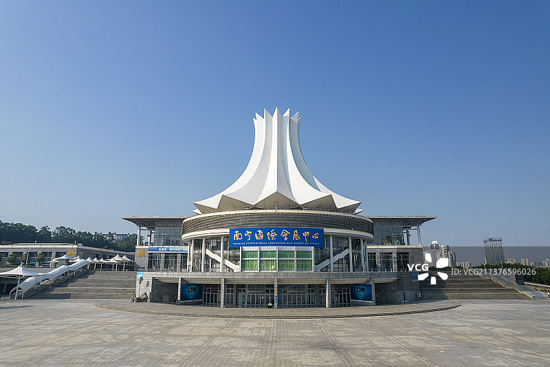 南宁地标建筑：南宁国际会展中心（中国东盟博览会举办地址）图片素材