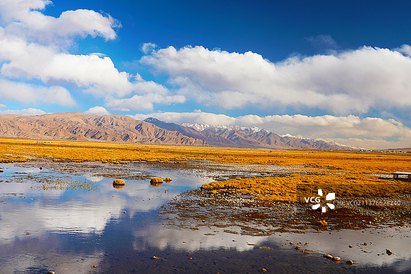 塔吉克村金草滩图片素材
