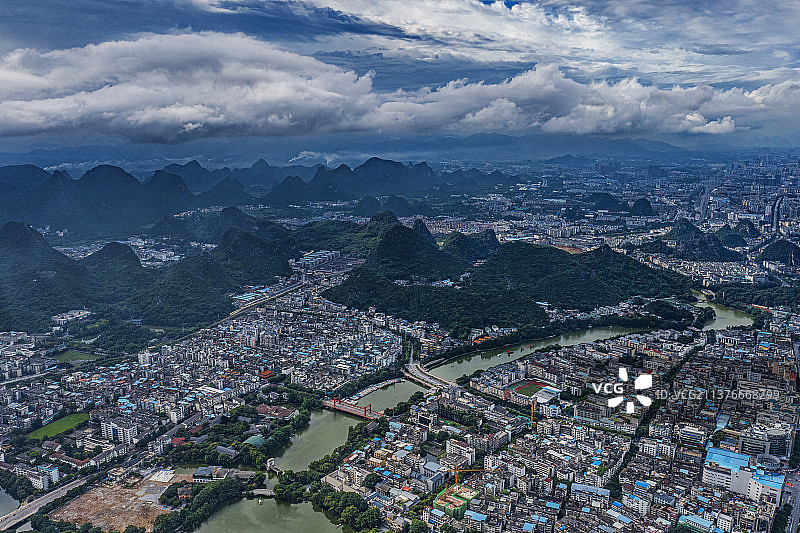 航拍广西桂林象山区多云风光图片素材