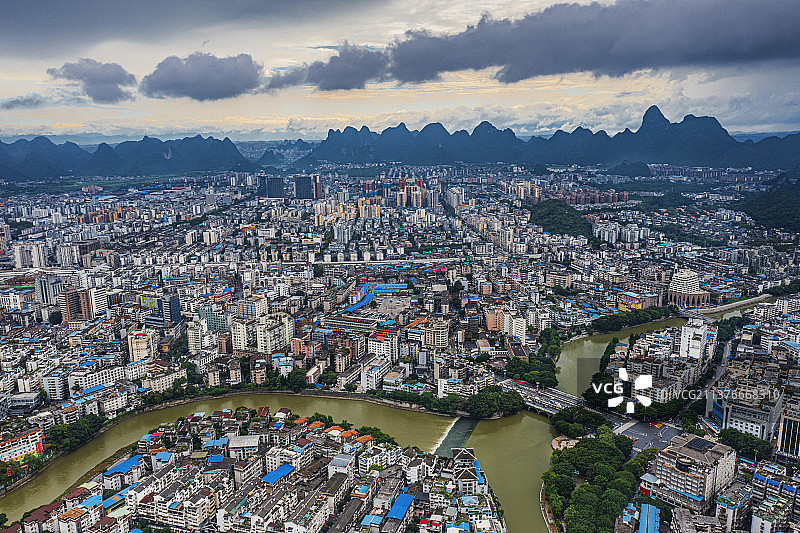 航拍广西桂林象山区多云风光图片素材