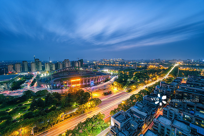 湘潭体育中心夜色图片素材