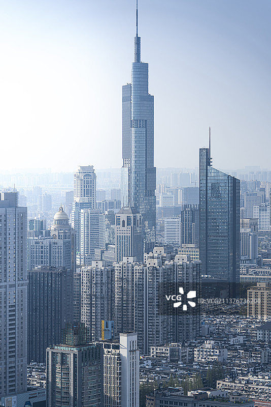 中国江苏南京鼓楼的紫峰大厦江苏电视台等高楼群图片素材