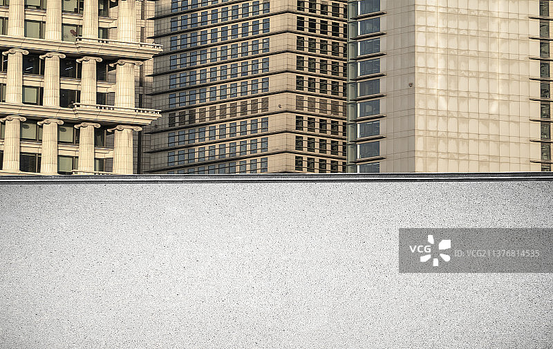 上海现代建筑外立面户外道路平台图片素材