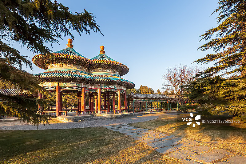 夕阳下的~万寿亭图片素材