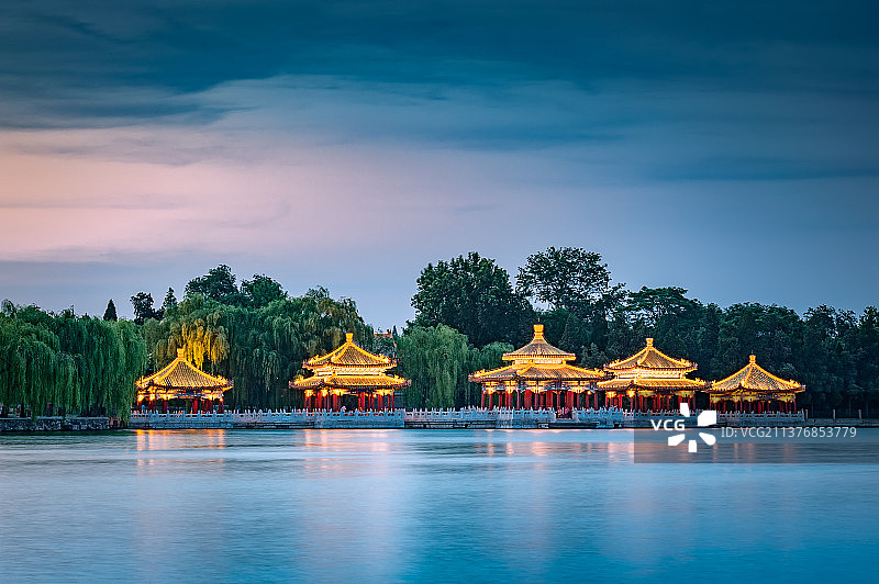 北海公园五龙亭图片素材