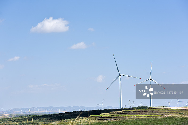 宁夏旱作梯田风车新能源图片素材