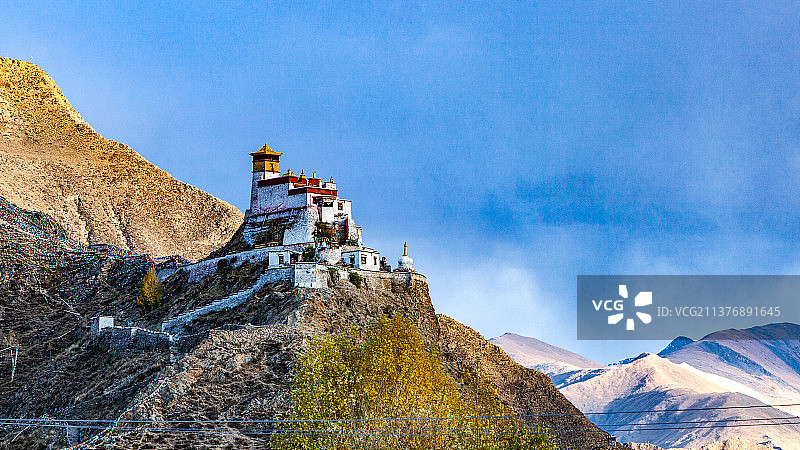 雍布拉康 ｜Palace & Mountain图片素材