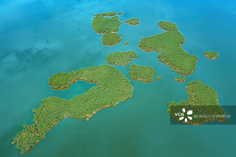 湖中的小岛图片素材