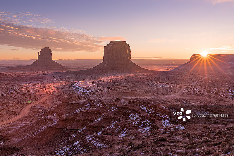 美国纪念碑谷公家公园日出图片素材