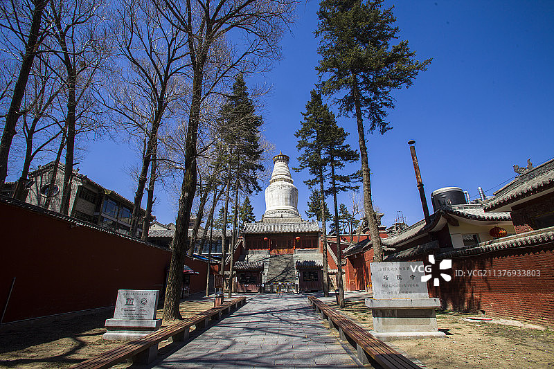 佛教圣地五台山塔院寺图片素材