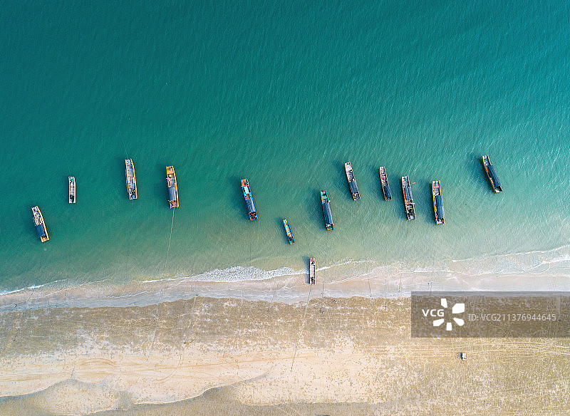 海上船只的高角度视图图片素材