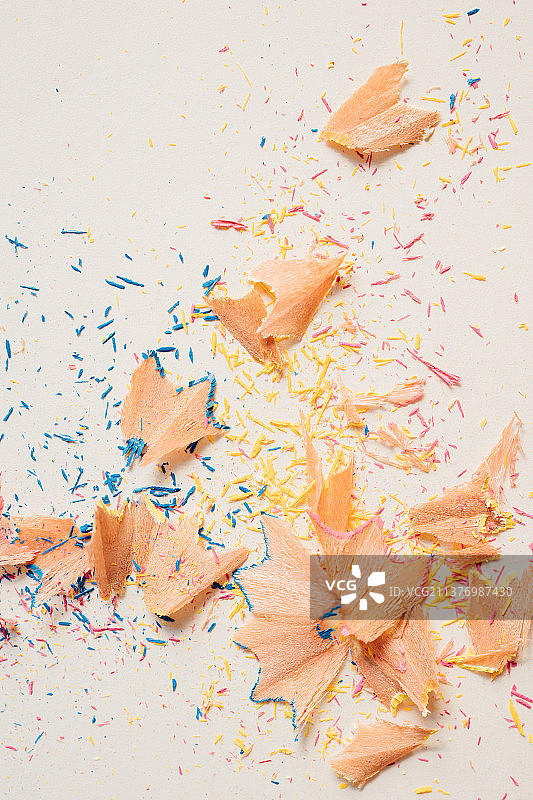 彩色铅笔碎屑图片素材