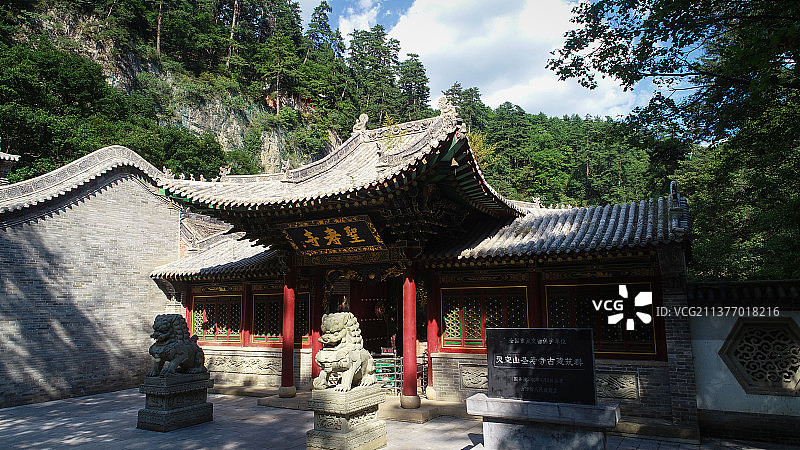 山西长治灵空山圣寿寺千年古寺图片素材