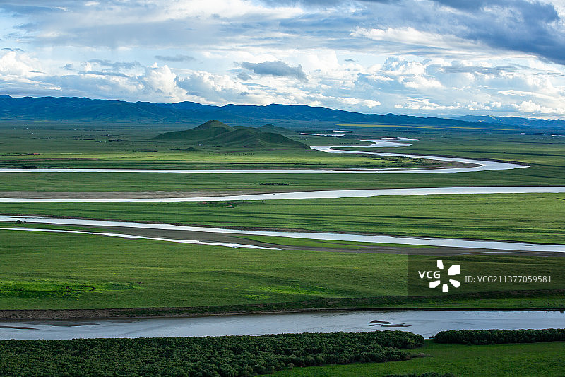 若尔盖草原、唐克,健康,无污染,绿色食品、汽车广告背景、山、白河、牧场、高原、川西、九曲黄河第一湾图片素材